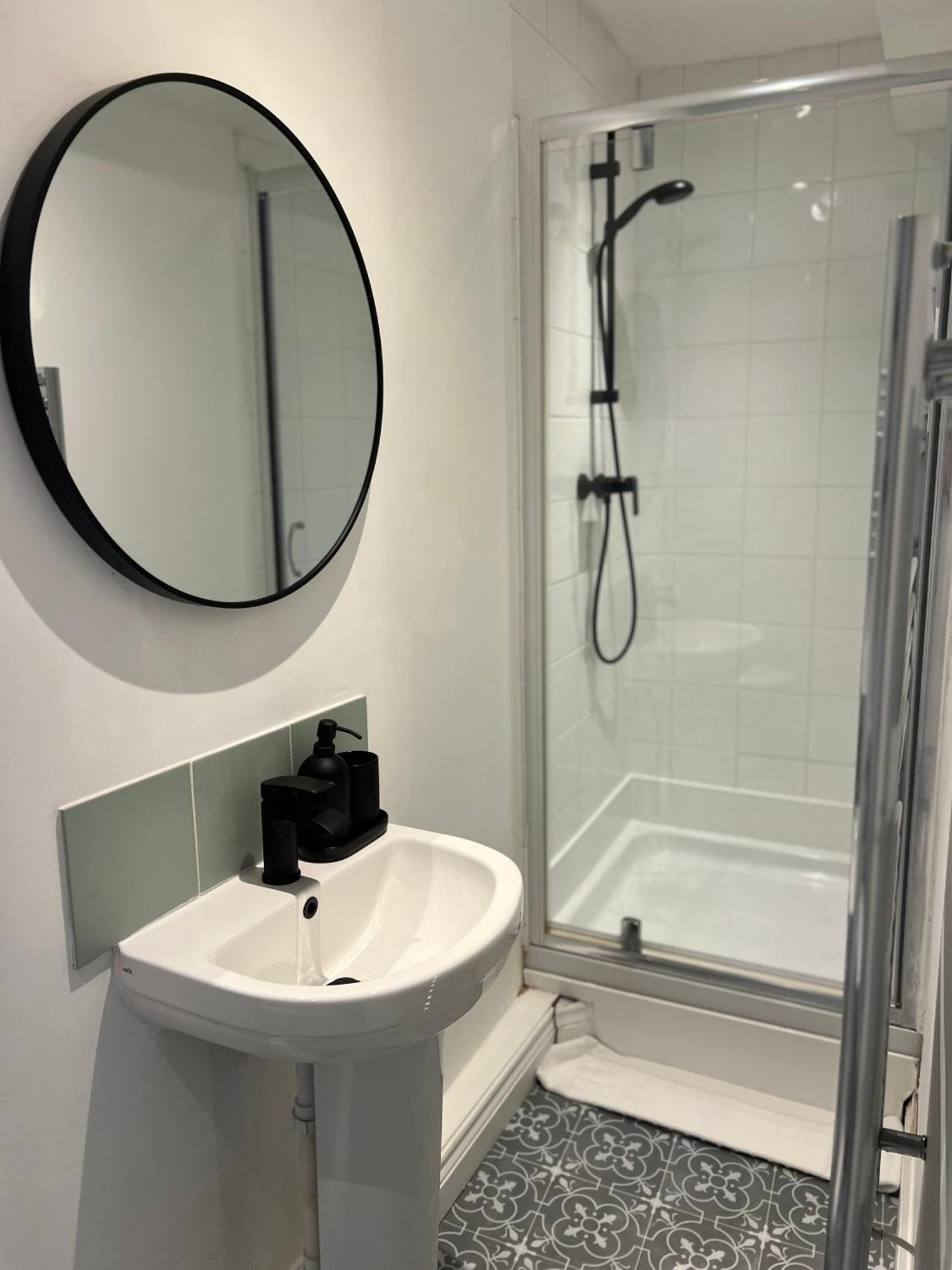 ווינצ'סטר Central Chic 3 Bed, Great Location מראה חיצוני תמונה