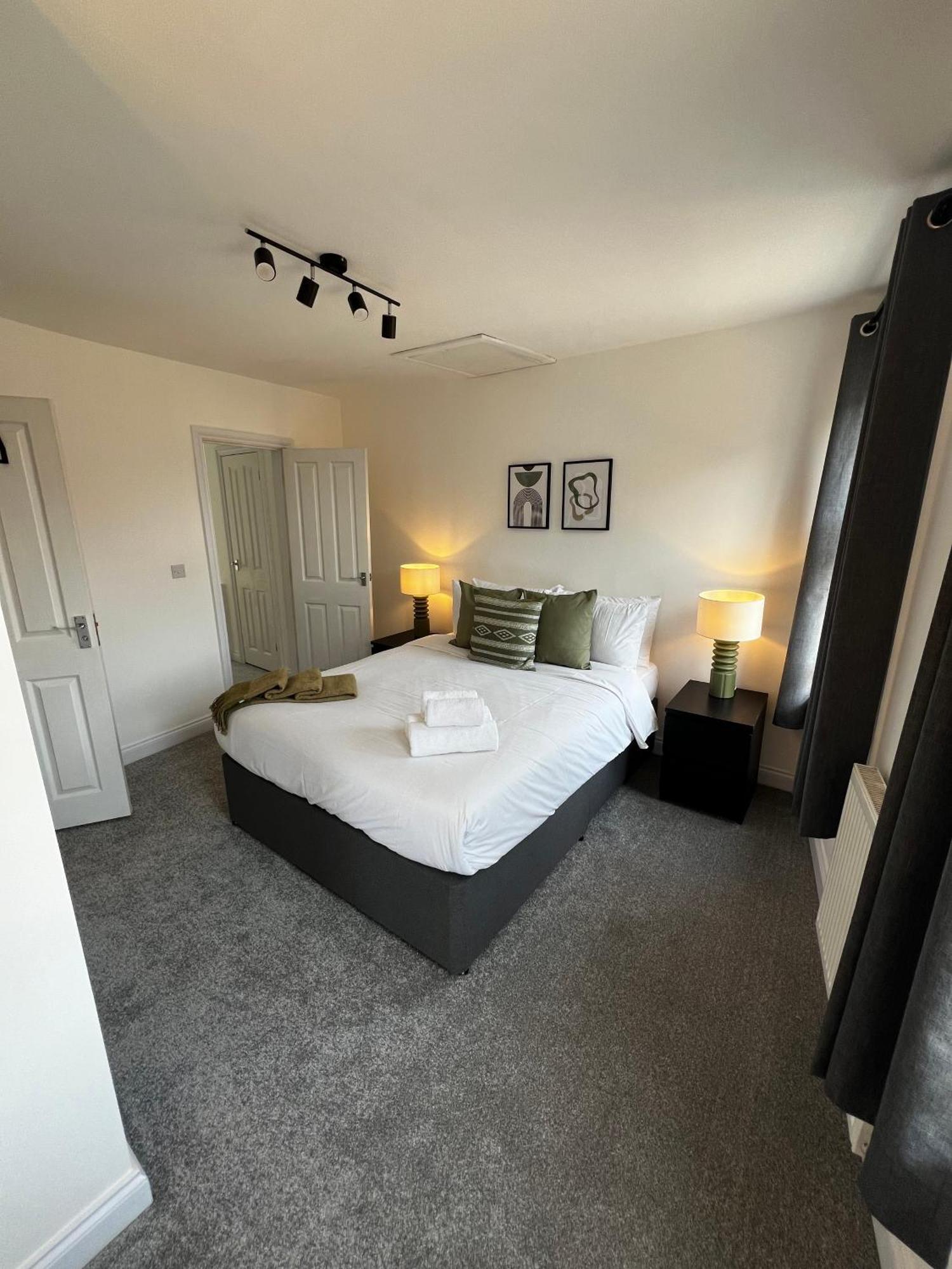ווינצ'סטר Central Chic 3 Bed, Great Location מראה חיצוני תמונה